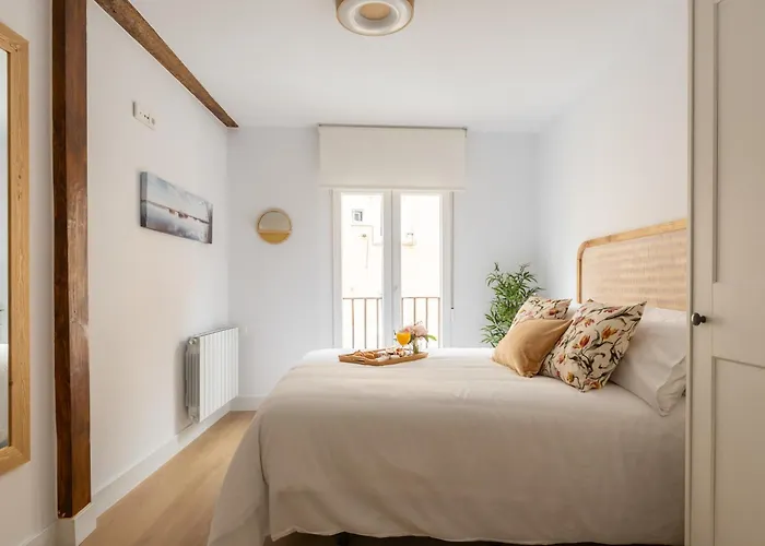 La Casa Del Poeta Centro * Santander